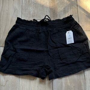 Time and Tru Black Women's Linen Shorts